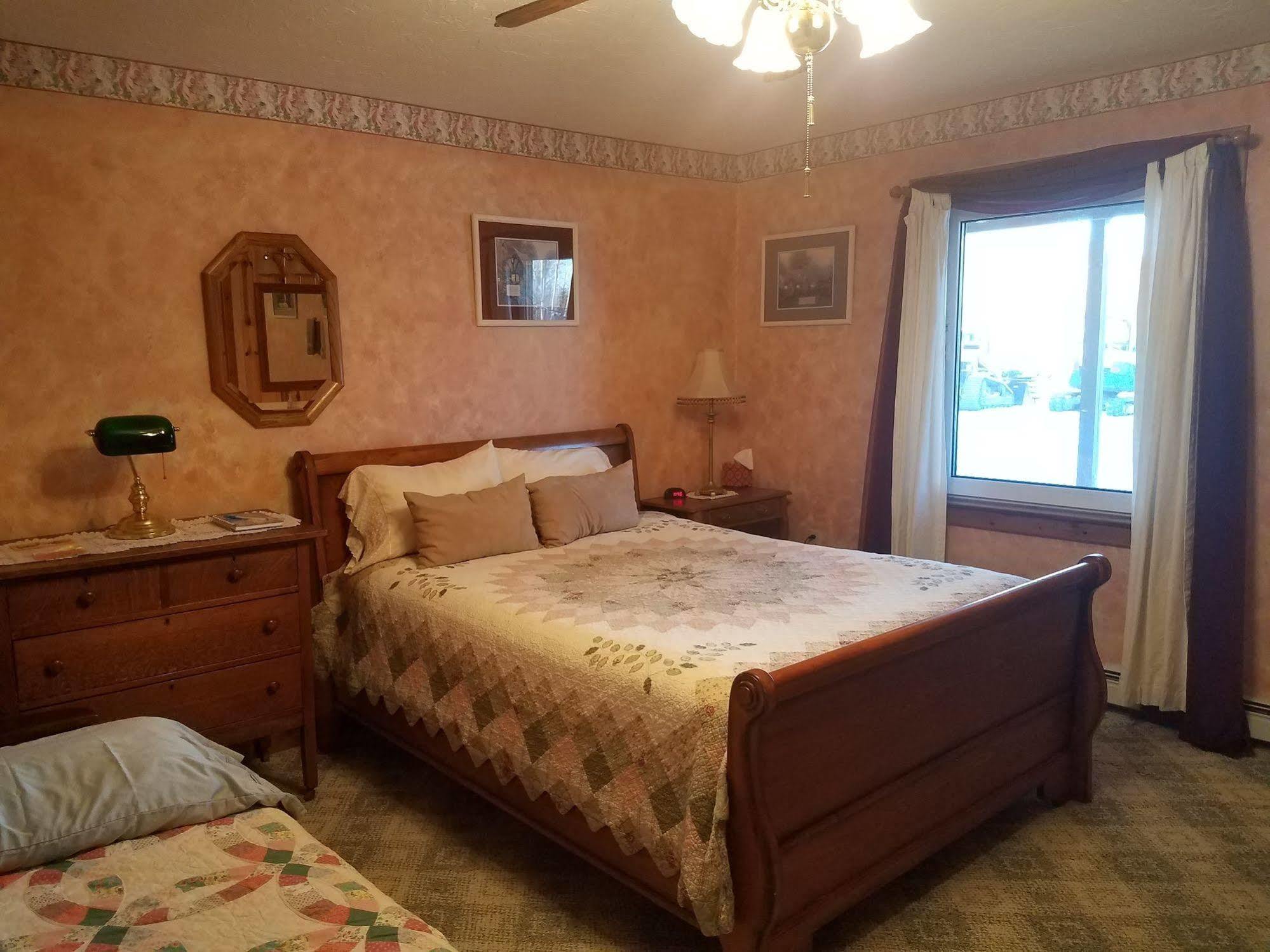 Denali Touch Of Wilderness B&B Хили Экстерьер фото